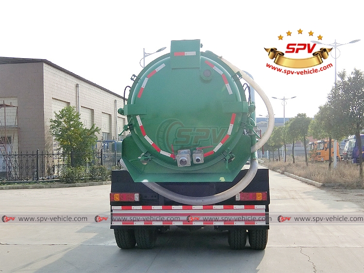 18 CBM Stainless Steel Vacuum Tank Sinotruk - B